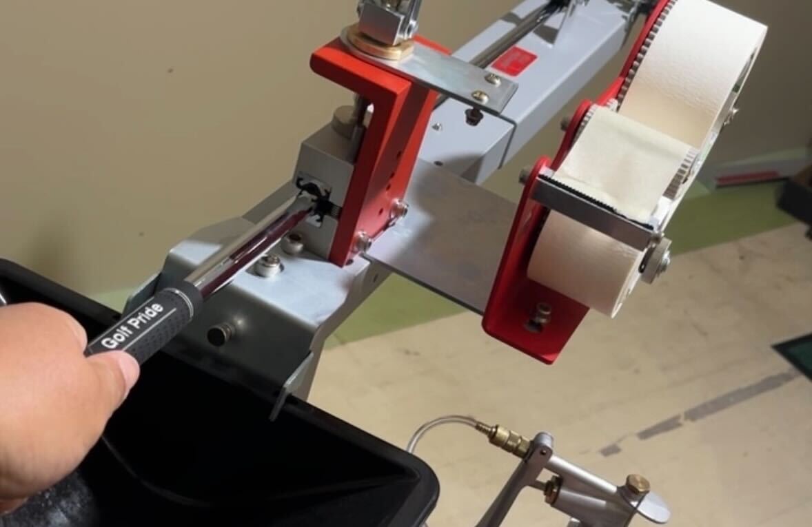 充実の無料レンタル ＆ 本格ゴルフ工房完備